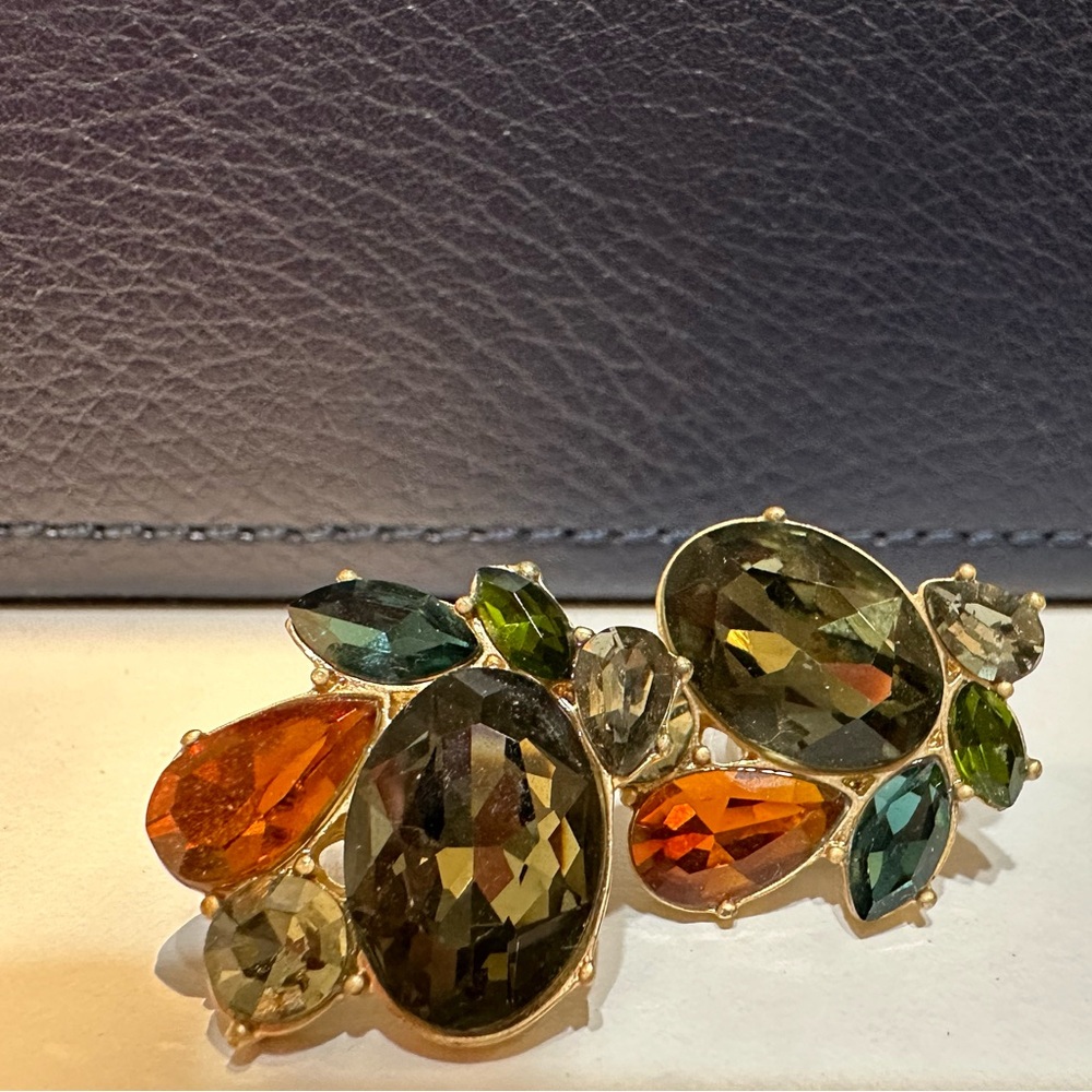 NWOT!! Club Monaco post earrings 💎 ✨